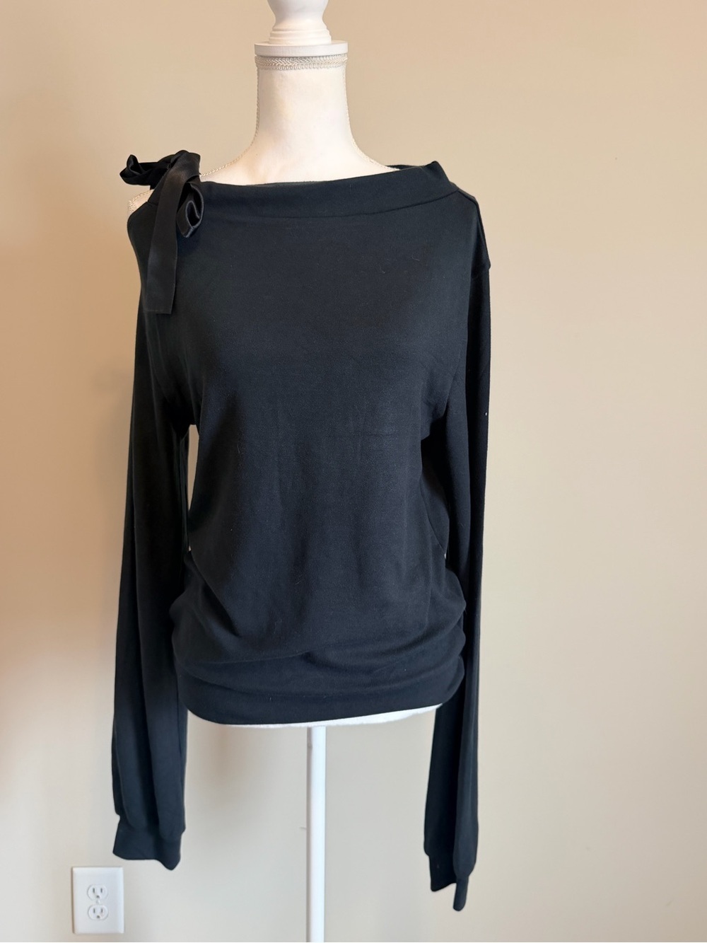 NWT SKIMS CLOUD off the shoulder women's long sleeve top size medium - Picture 5 of 14